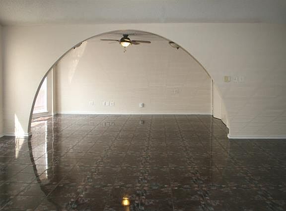 13226641_4