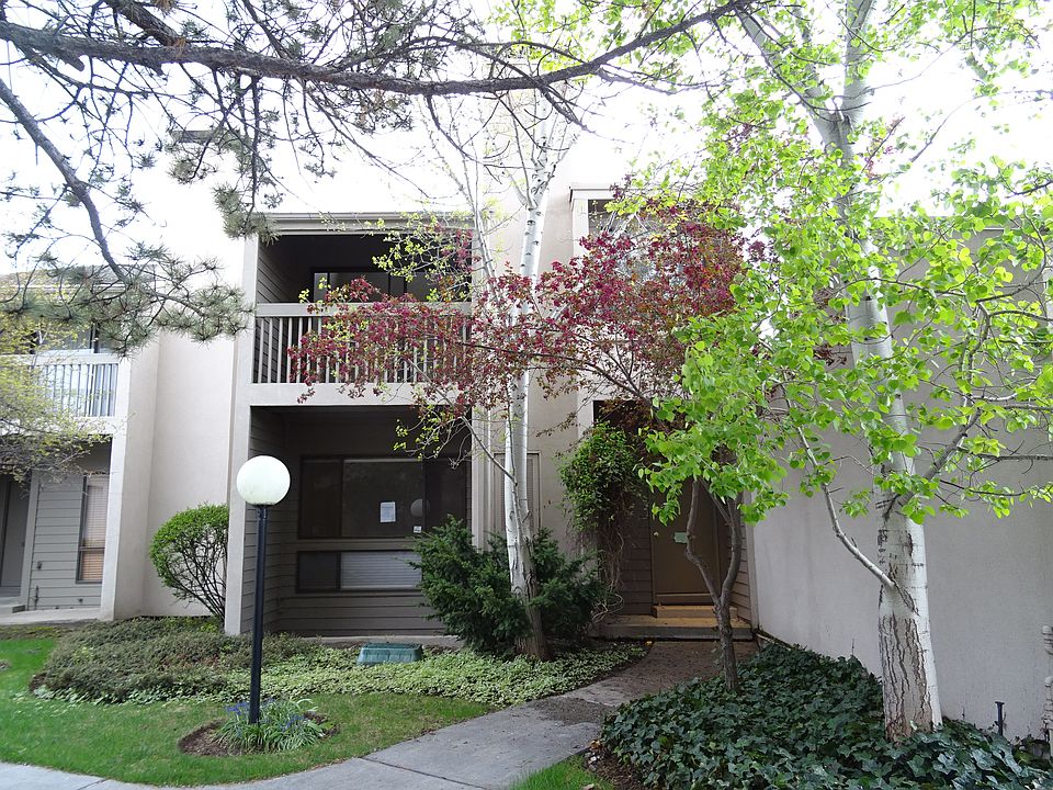 1st image of 5775 S Park Placewest