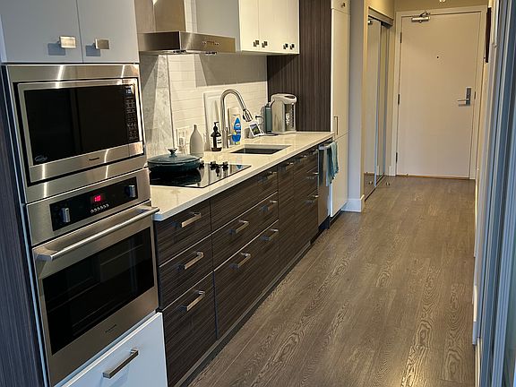4th image of 1783 Manitoba St #206