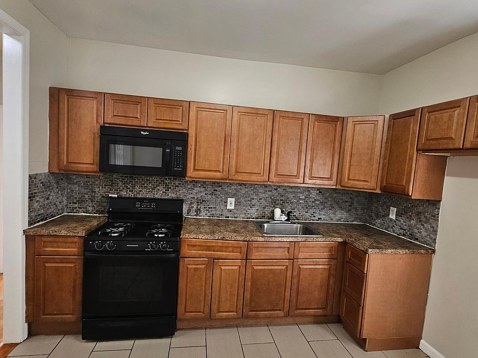 1st image of 930 S 20th St Floor 1