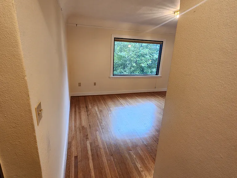 2317 10th Ave E #106 — Photo 2
