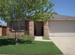 1909 Copper Mountain Dr, Justin, TX 76247