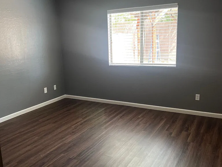 15946 W Williams St — Photo 23