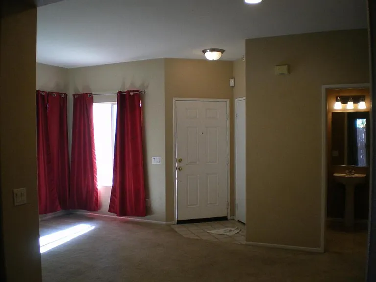 643 Laxford Rd — Photo 4