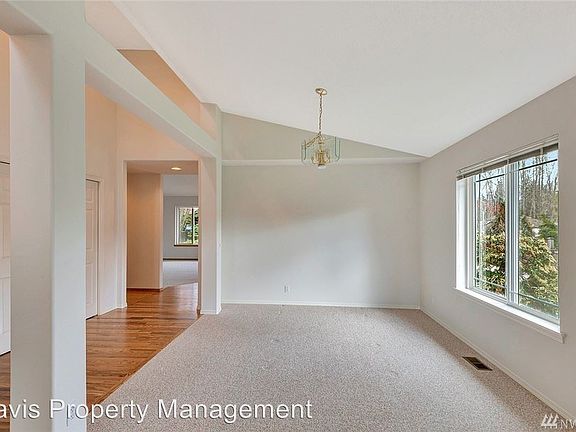 3rd image of 12528 NE 94th St