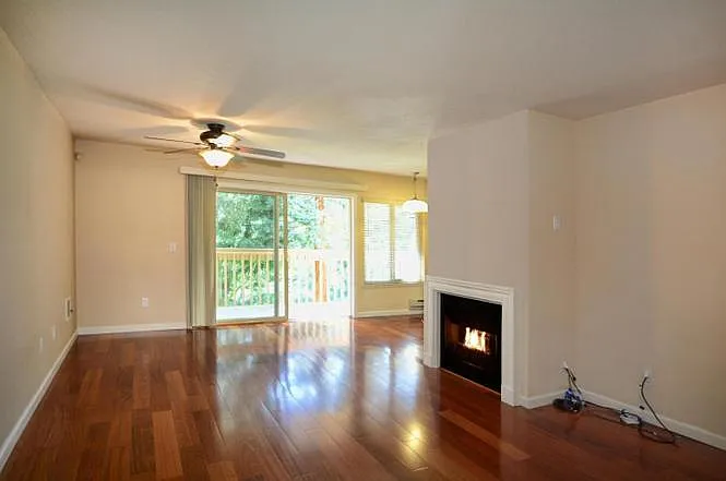 300 Glenwood Cir #195 — Photo 1