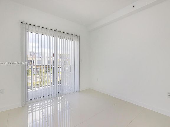 3rd image of 25850 SW 140th Ave #203