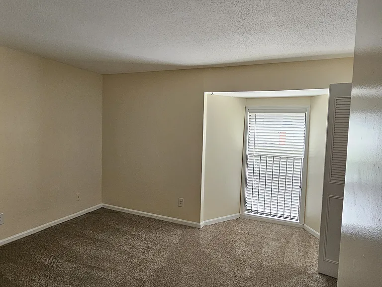 Clarkston Townhomes — Photo 20