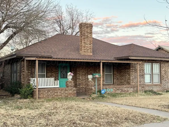 908 Avenue I NW, Childress, TX 79201