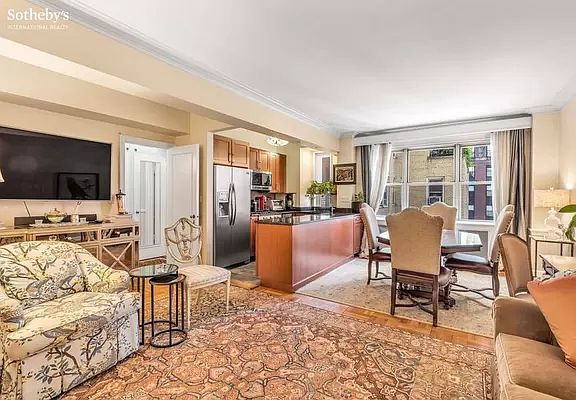 2nd image of 220 Madison Ave APT 9L