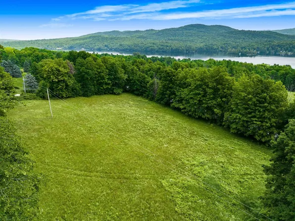 1731 Pond Rd, Hinesburg, VT 05461