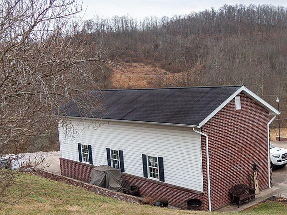 4th image of 242 Linmad Ln