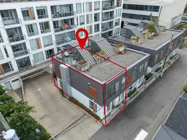 477 King Edward Ave W, Vancouver, BC V5Y 2H6