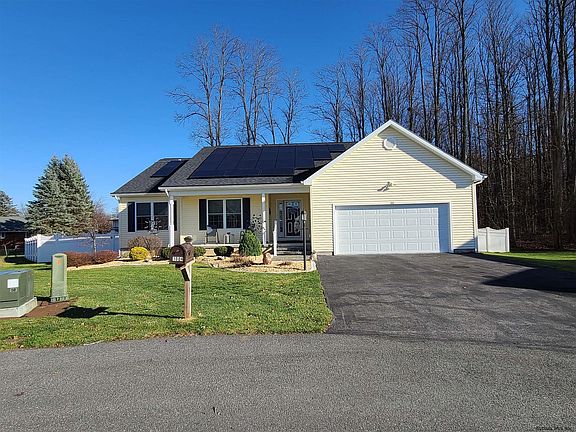 2nd image of 1004 Kingswood Ct