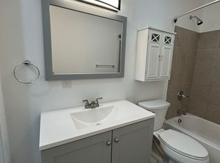 246 Newhall St #1, New Haven, CT 06511