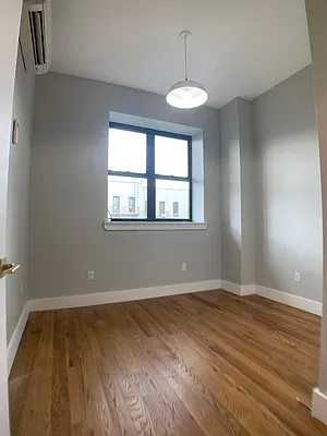 Rented by Cargon Realty | media 15