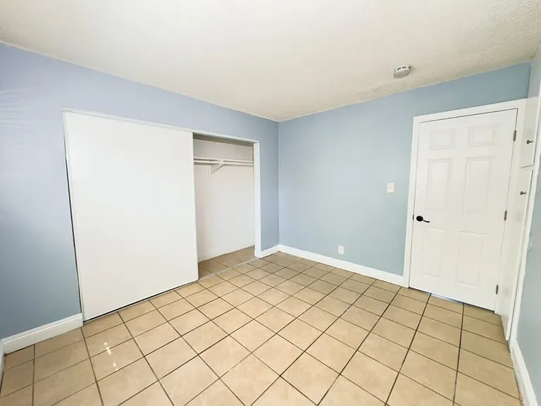 3556 Sanborn Ave #B — Photo 10