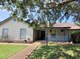 680 Lupine Ln, Tallahassee, FL 32308