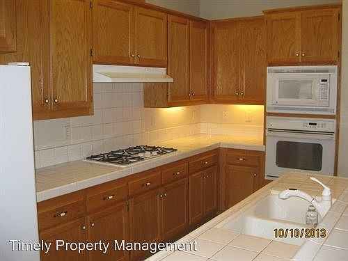 4th image of 1216 Vintage Greens Dr