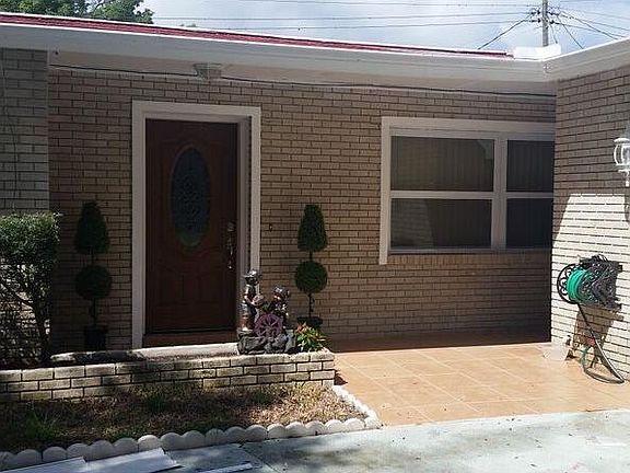 2nd image of 1854 Robin Hood Ave