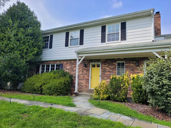 11130 Chapel Rd, Fairfax Station, VA 22039