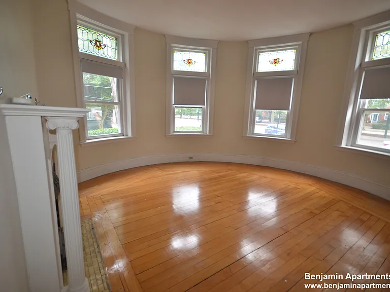 1822 Beacon St #14 — Photo 11