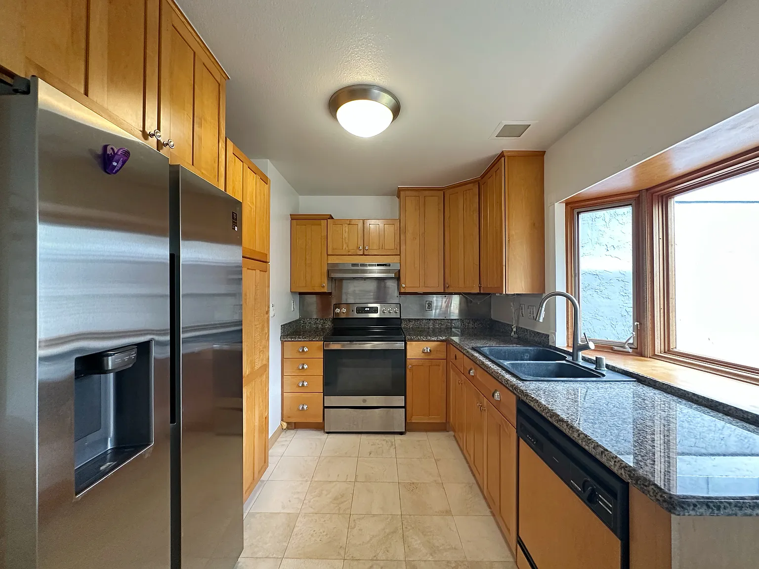 3 bed, 1.5 bath, 1368 sqft, $3,700 — Photo 2