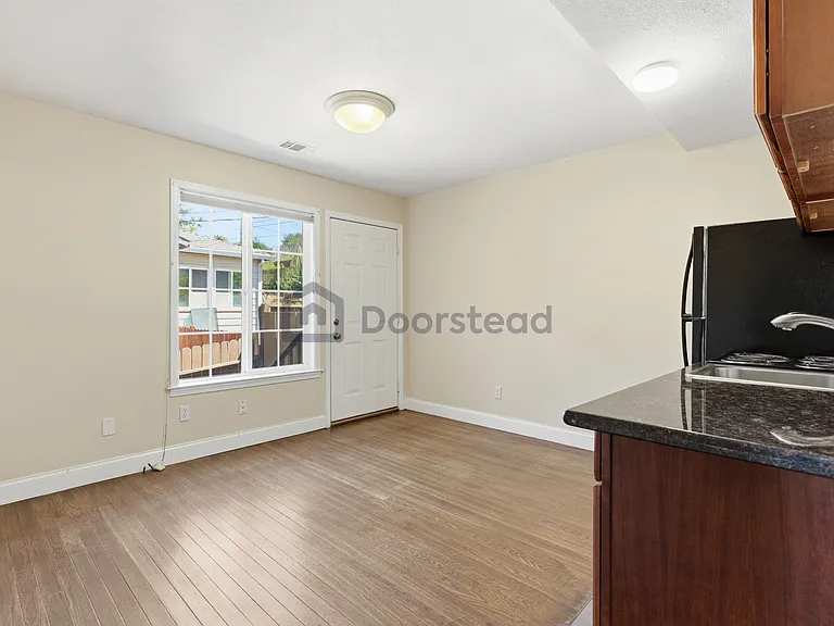 1429 Magazine St — Photo 22