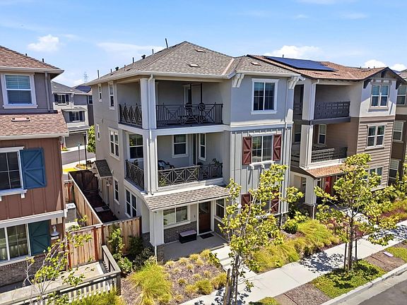 5th image of 9865 Seawind Way