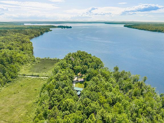 3rd image of 37 Loon Drive