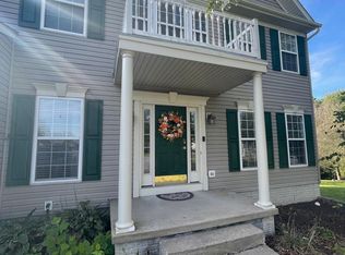 2 Hook Dr, Martinsburg, WV 25405