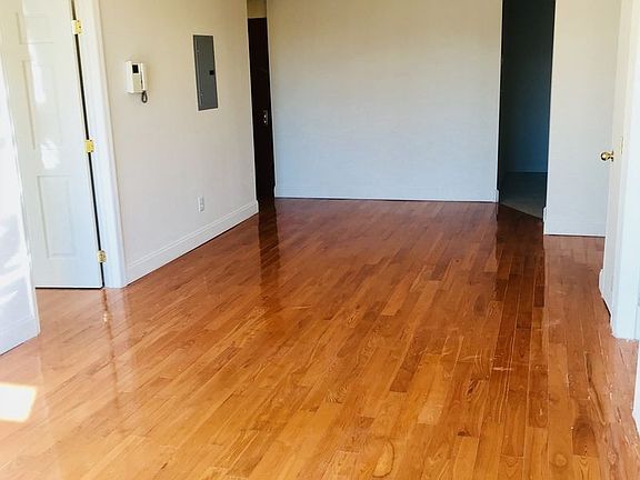 4th image of 14148 84th Dr APT 2C