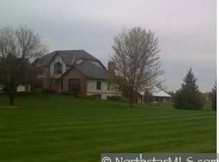 4912 Broadmoor Dr, Maple Plain, MN 55359