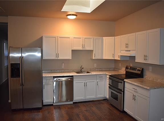 5th image of 406 W Marshall St