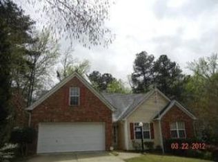 674 Sunny Field Ln, Lawrenceville, GA 30043