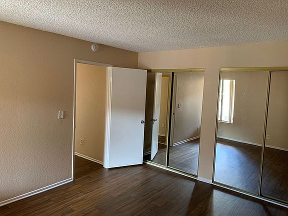 4th image of 8211 Vincetta Dr #4R