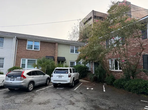 7 Doughty St APT H, Charleston, SC 29403
