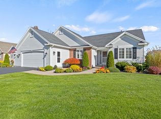 98 Albury Dr, Rochester, NY 14626