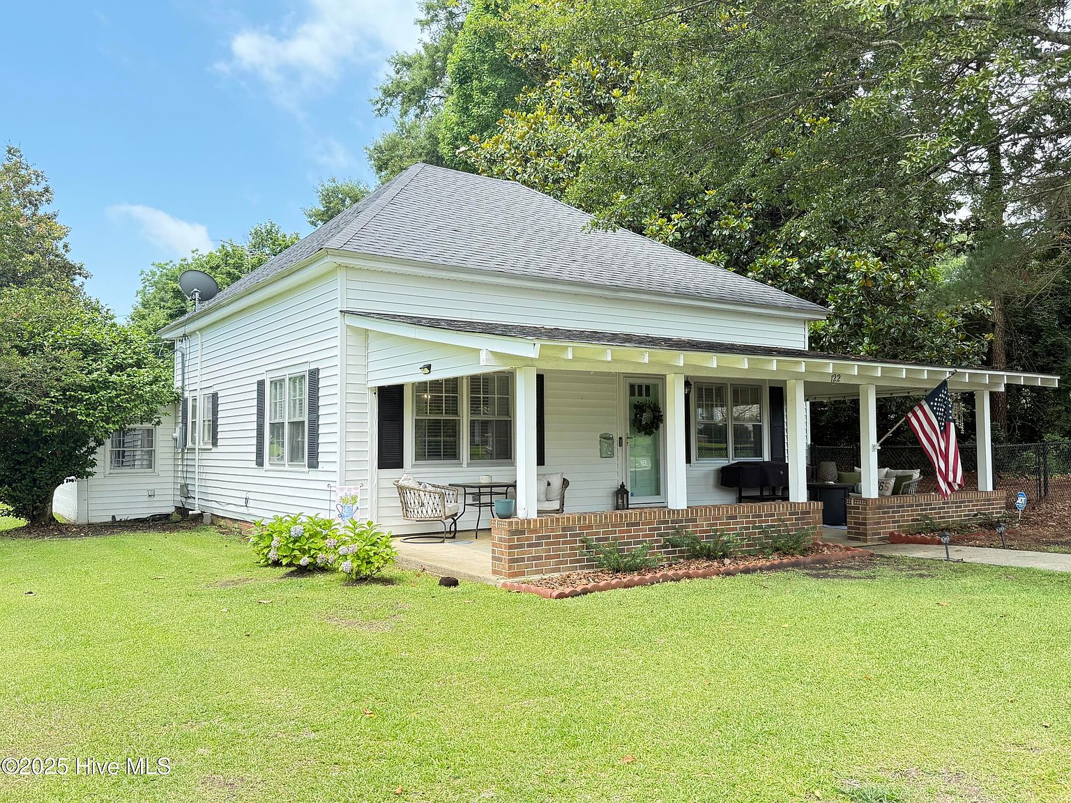 122 E Station Street, Mount Olive, NC 28365 | Zillow