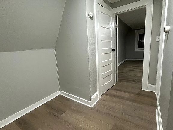 3rd image of 44 Hazelwood Ave #5C