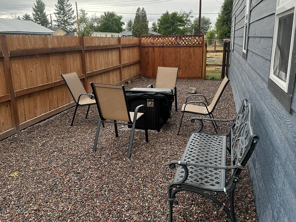 Outside fire pit and seating.