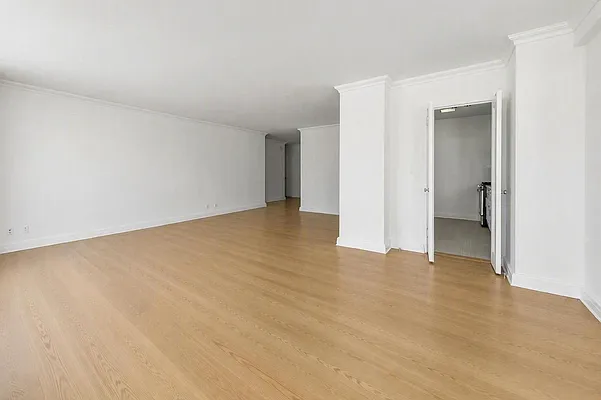 Living room, photo 4