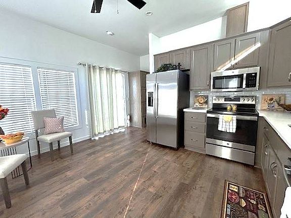 3rd image of 4700 E Main St #2051