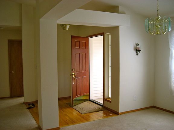 5th image of 6707 55th Dr NE
