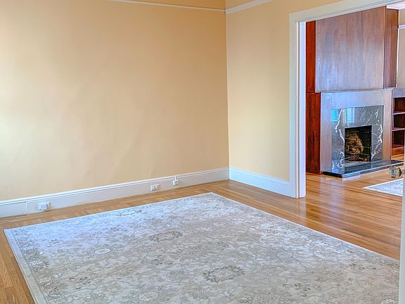 3rd image of 620 Presidio Ave