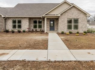 136C Odie Ray St #C, Gallatin, TN 37066