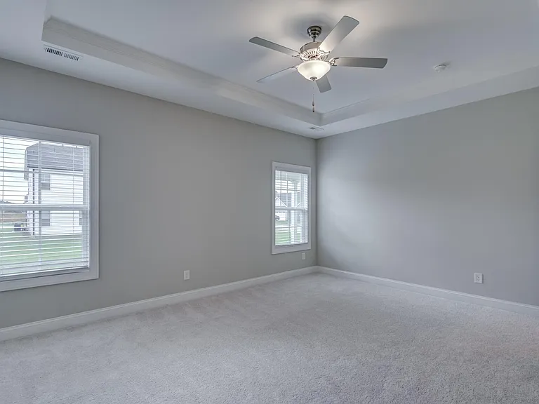 60 Kingsly Dr — Photo 19
