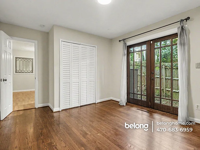 1277 Dunwoody Ln NE — Photo 14