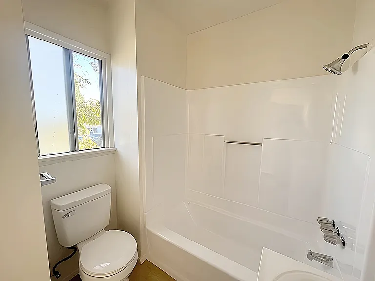 6406 Roble Ave #10 — Photo 9