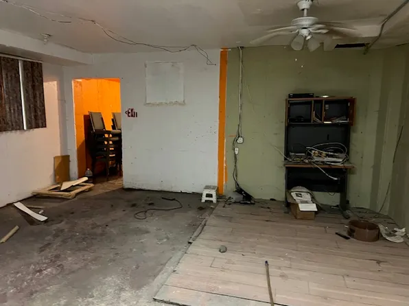 54 Vermont Street image 11 of 14